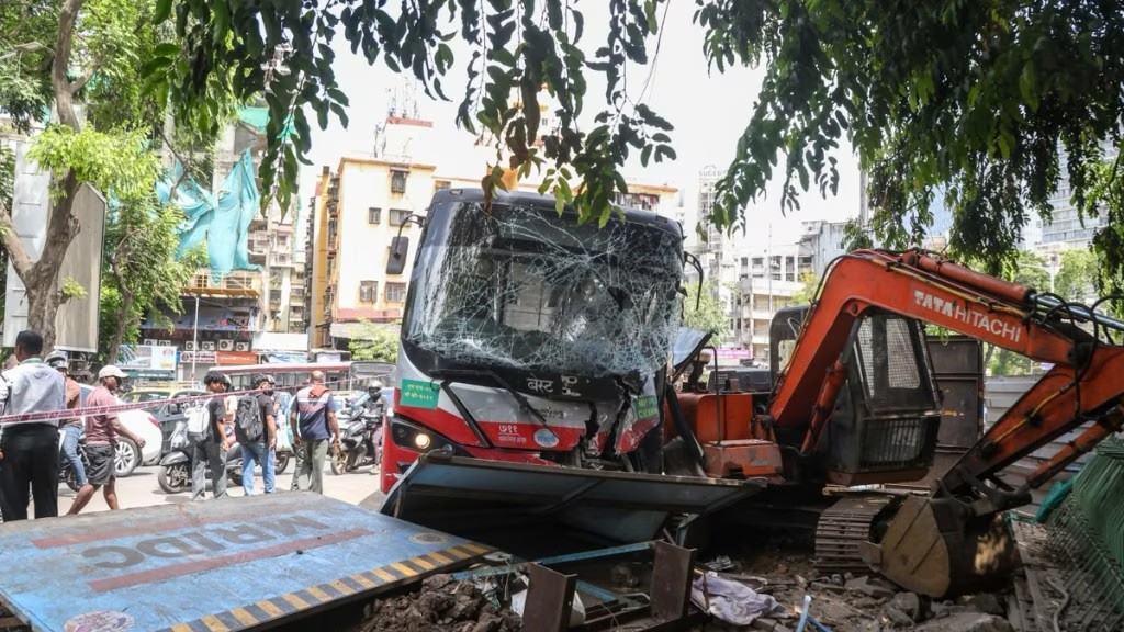 BEST Bus Accident in Dadar West: One Dead, Three Injured